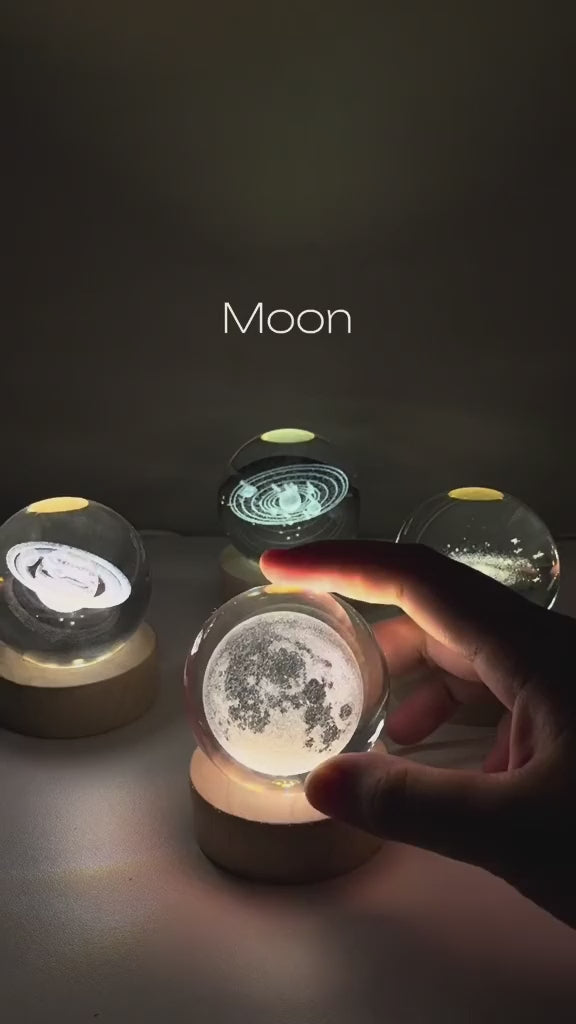 Moon Lamp – Le Beau Souvenir